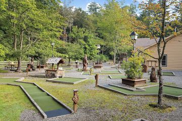 Mini-golf