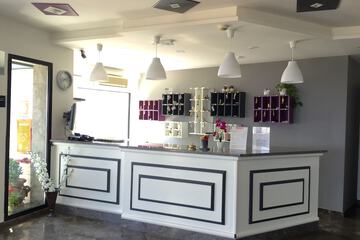 Concierge desk
