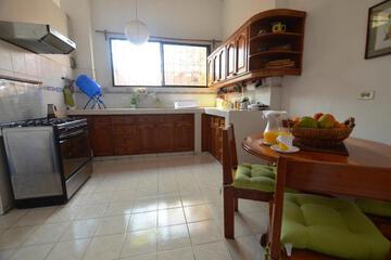 Photo 33