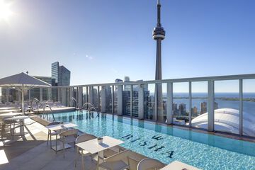 Rooftop pool