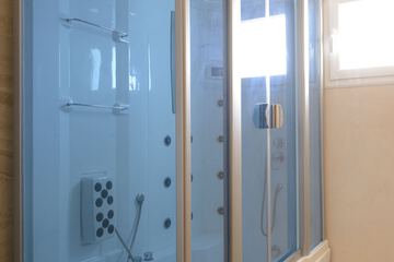 Jetted tub