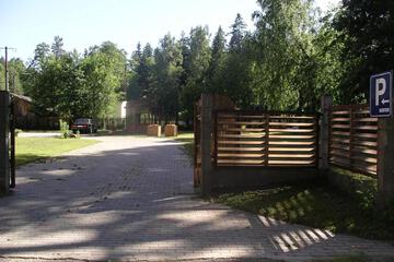 Photo 4
