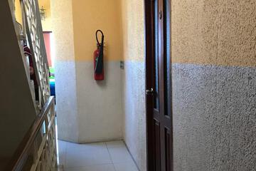 Photo 32
