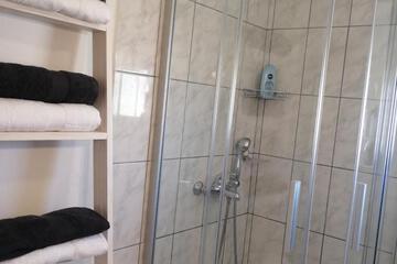 Photo 51