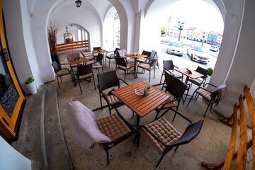 Coffee shop