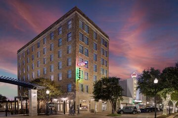 The Lasalle Hotel Bryan College Station, a Tribute Portfolio Hotel
