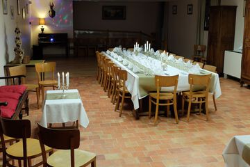 Banquet hall