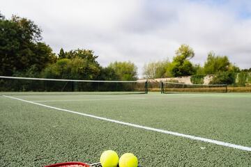 Tennis court