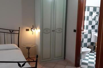 Photo 43