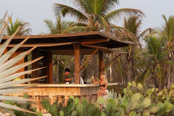 Poolside bar