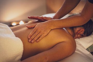 Massage in accommodation