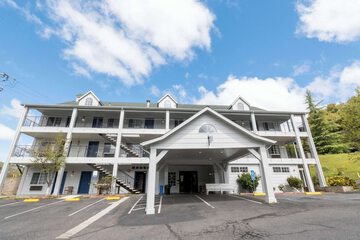 Hotel 4 of 49