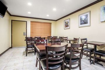 Breakfast/Coffee Service 42 of 52