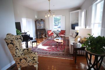 Breakfast/Coffee Service 25 of 33