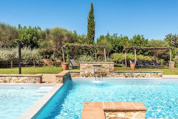 Pool waterfall