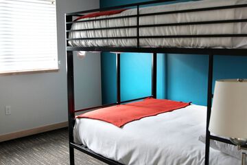 Room 20 of 28