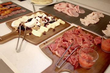 Breakfast buffet