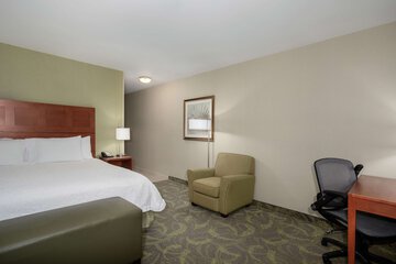 Room 46 of 80