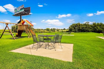 Children's play area - outdoor