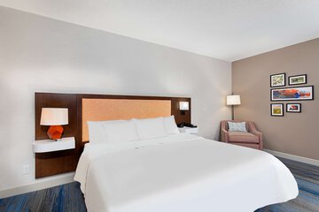 Room 16 of 33