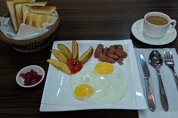 Breakfast meal