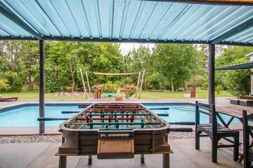 Exercise/lap pool