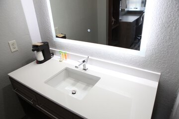 Bathroom sink