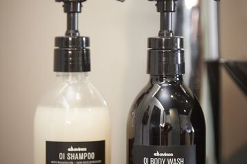 Bathroom amenities
