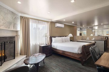 Jetted tub
