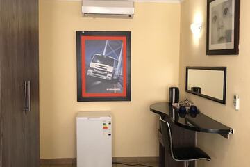 Mini-refrigerator
