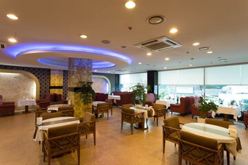 Coffee shop