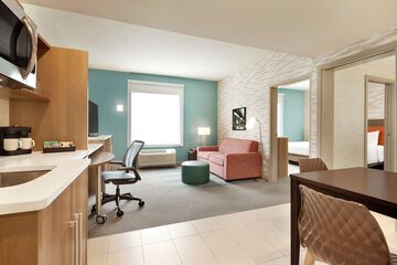 Room 35 of 62