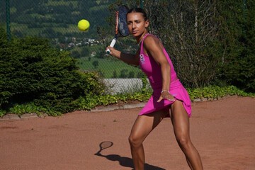 Tennis court