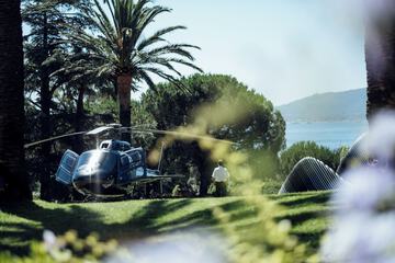 Helicopter/plane tours