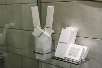 Bathroom amenities
