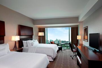 Room 33 of 46