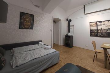 Photo 33