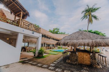 Poolside bar