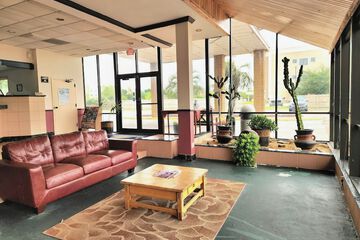 Days Inn by Wyndham Bay City