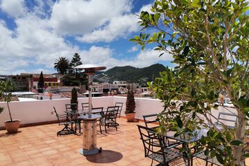 Sundeck