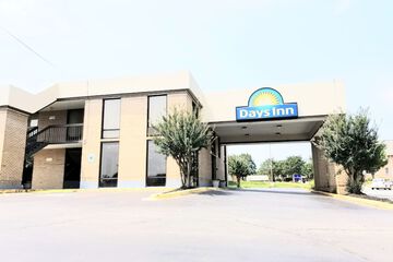 Days Inn by Wyndham Easley / Greenville/Clemson Area