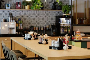 Breakfast area