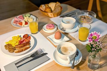 Breakfast meal