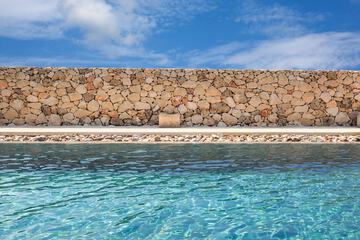 Infinity pool