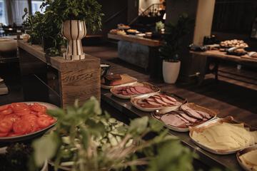 Breakfast buffet