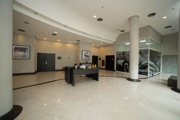 Meeting facility