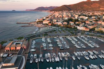 Marina
