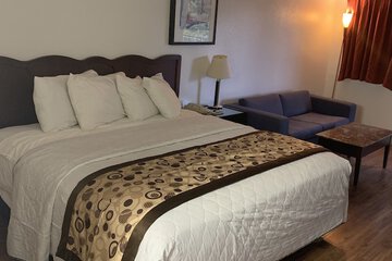 Room 64 of 71