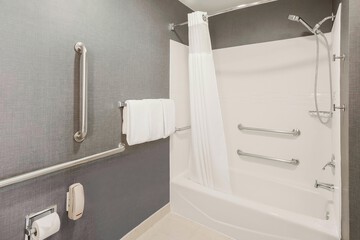 Room 17 of 25