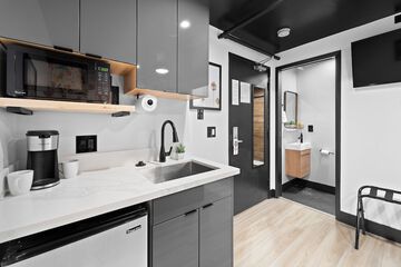 Private kitchenette